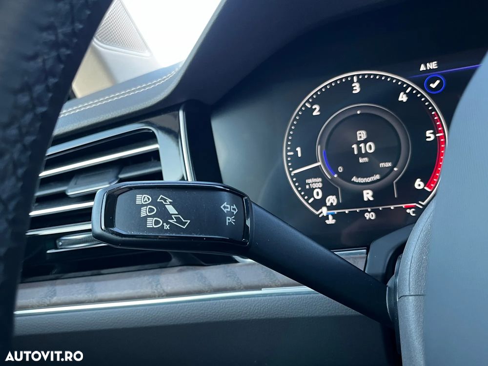 Volkswagen Touareg - 17