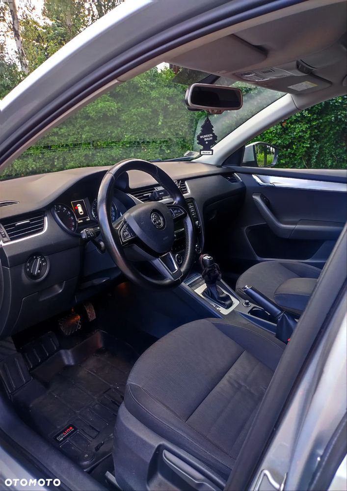 Skoda Octavia 2.0 TDI 4x4 Style DSG - 22