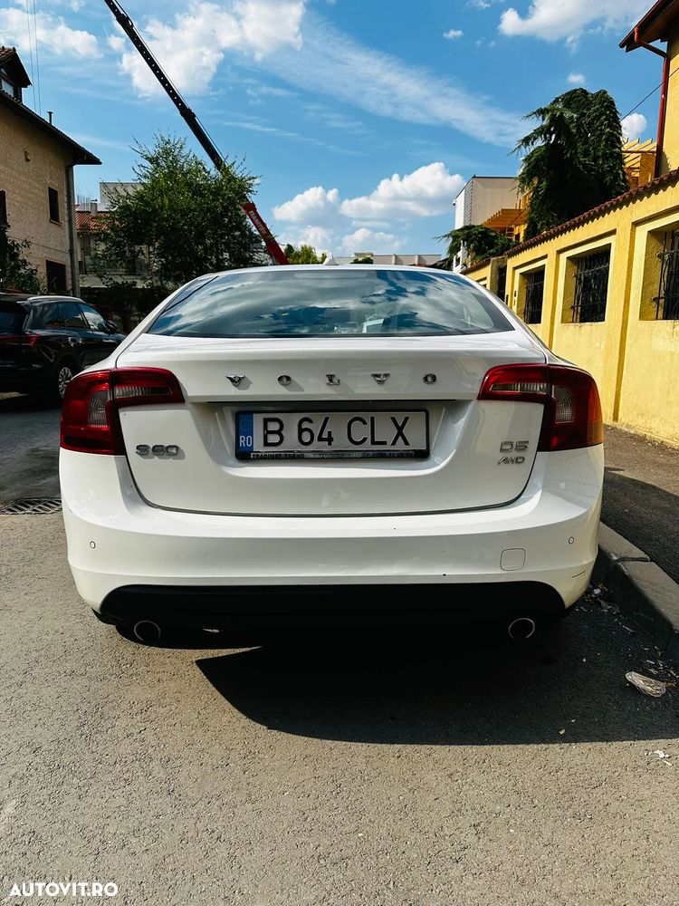 Volvo S60 D5 AWD Geartronic Momentum - 6