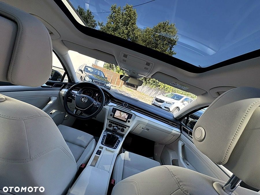 Volkswagen Passat 1.4 TSI BMT ACT Comfortline - 22