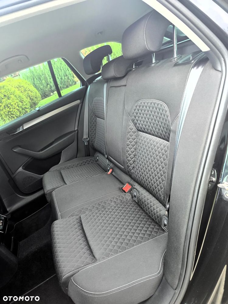 Skoda Superb 2.0 TDI DSG Style - 14