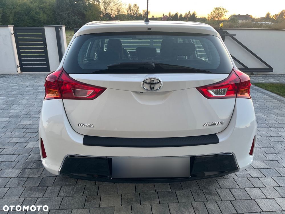 Toyota Auris - 36