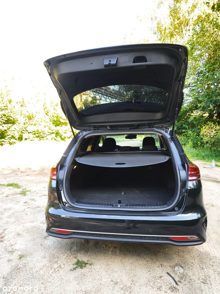 Kia Ceed 1.6 CRDi SCR M - 12