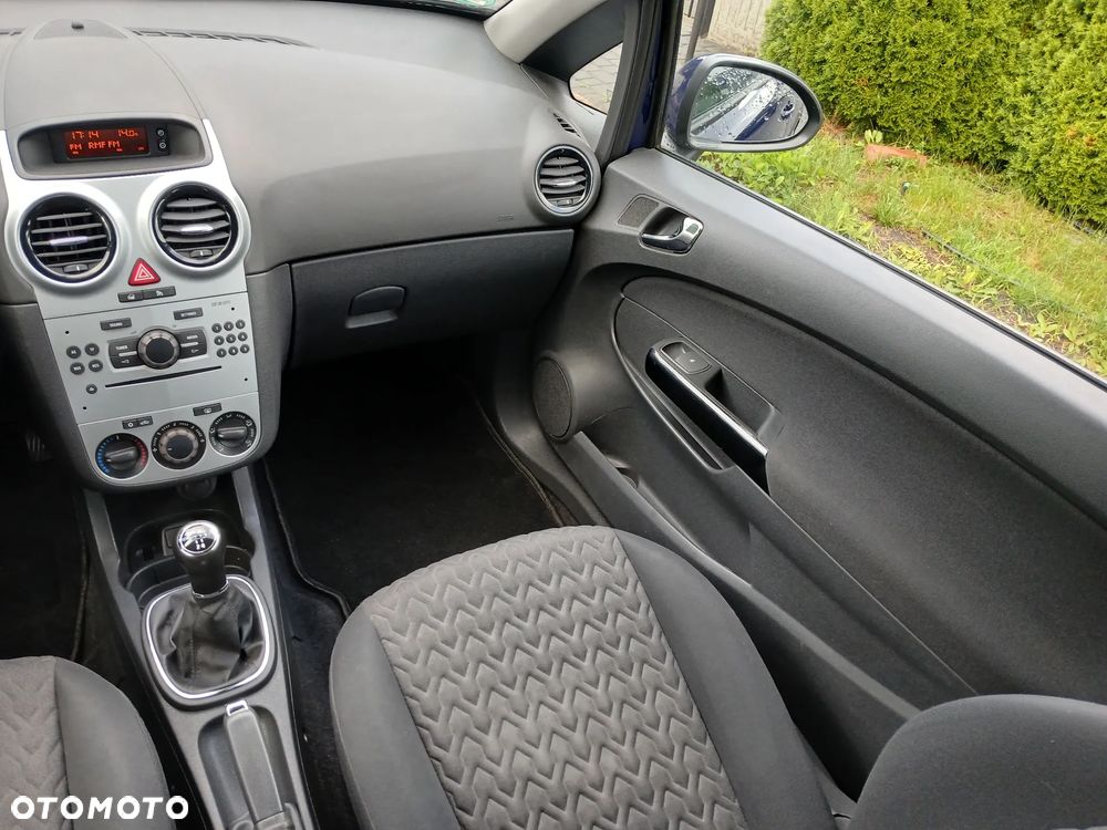Opel Corsa - 28