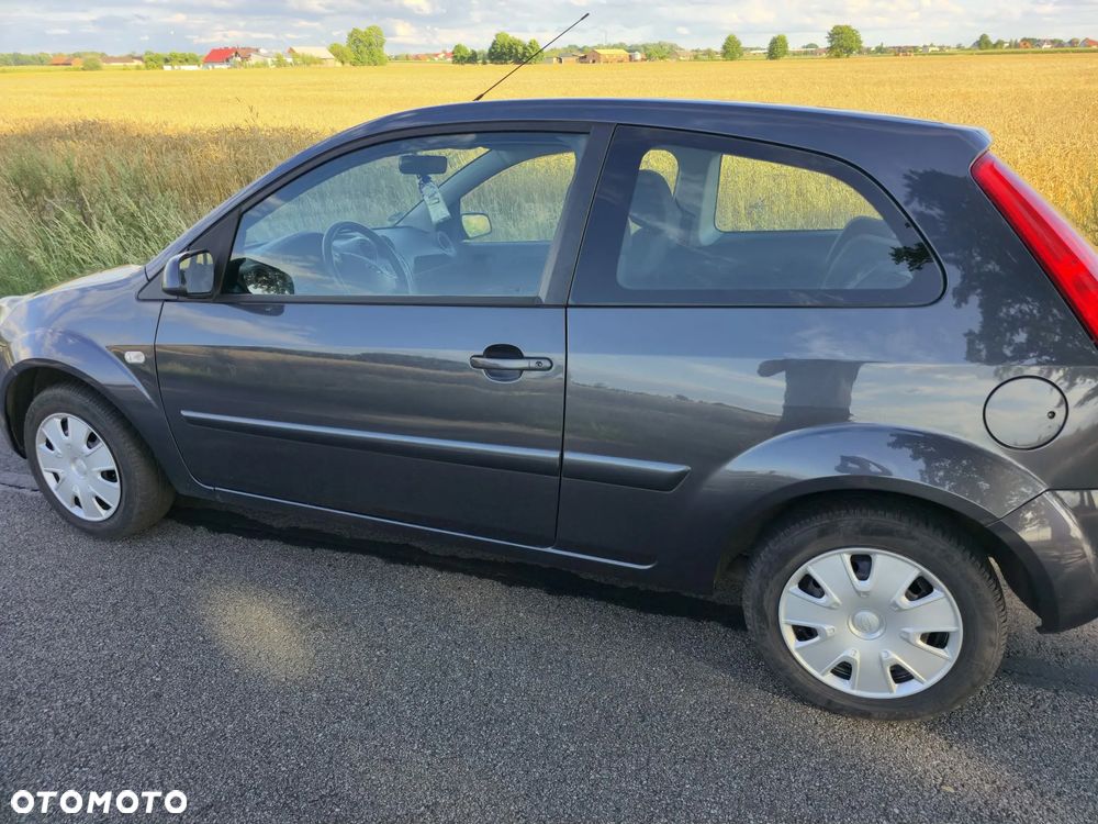 Ford Fiesta 1.3 Trend - 6
