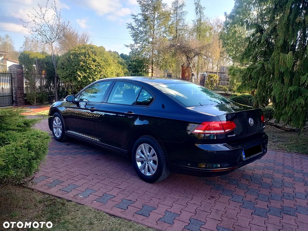 Volkswagen Passat - 14