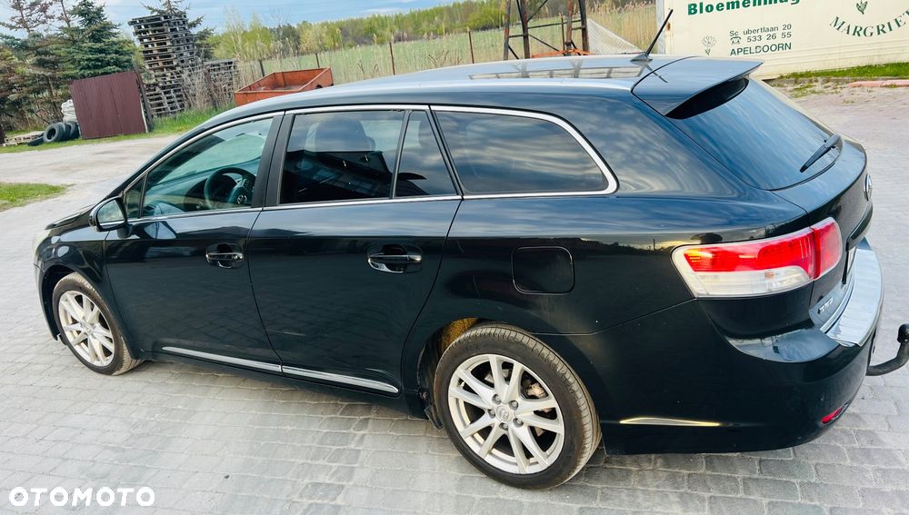 Toyota Avensis 2.0 D-4D Premium - 6