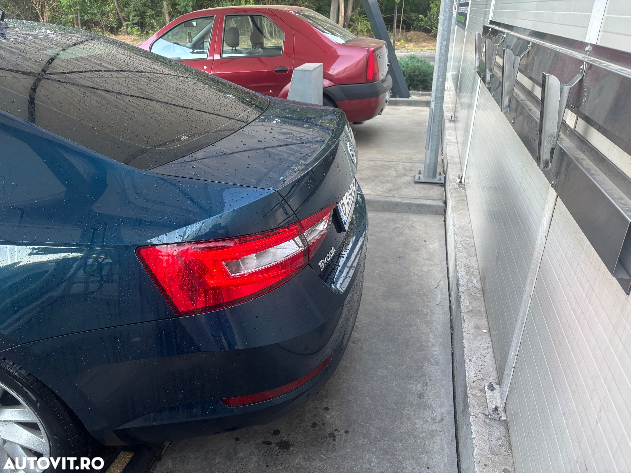 Skoda Superb 2.0 TDI DSG Ambition - 7