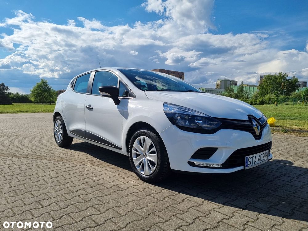 Renault Clio 1.2 16V 75 Life - 14