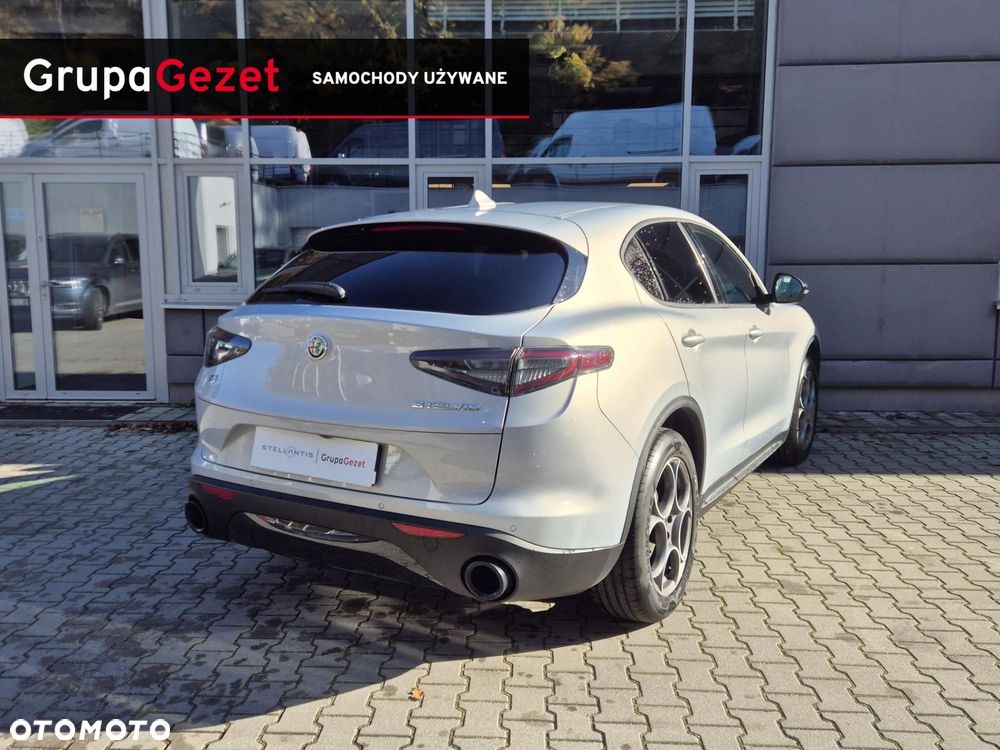 Alfa Romeo Stelvio - 5