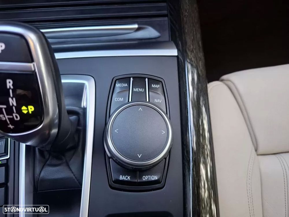 BMW X5 25 d sDrive Pack M - 56