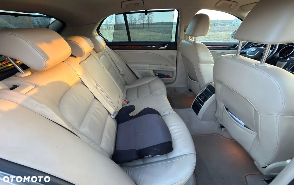 Skoda Superb 2.0 TDI Platinum DSG - 7