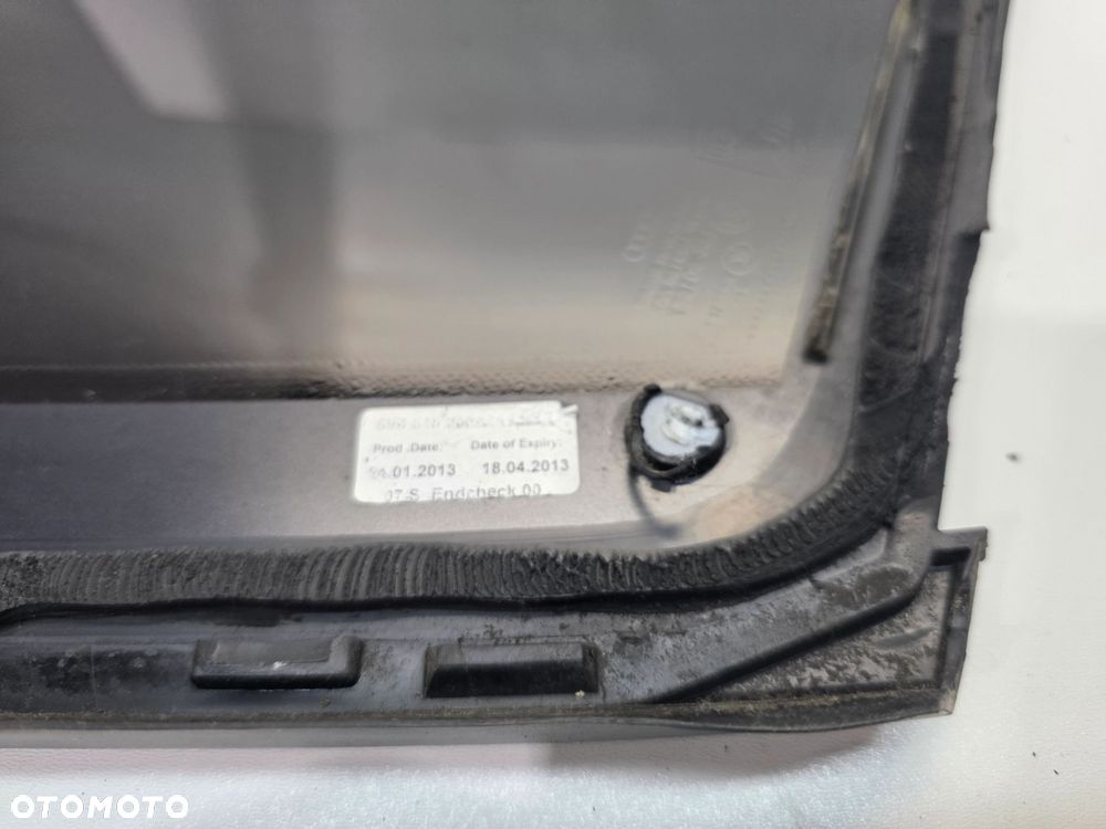 SZYBA KAROSERYJNA PRAWY TYŁ AUDI A3 8V4 2012 ROK POD CHROM - 7