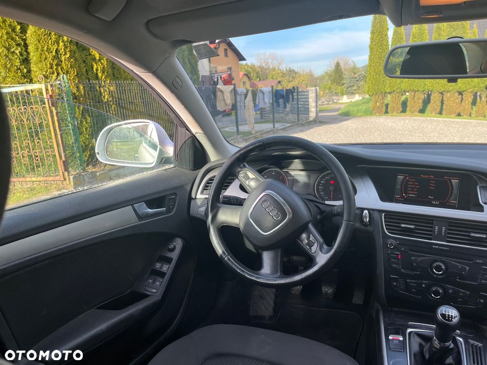 Audi A4 Avant 2.0 TDI - 24