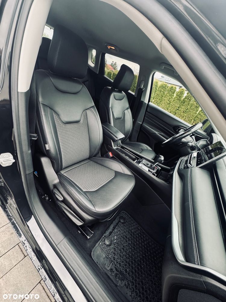 Jeep Compass - 28