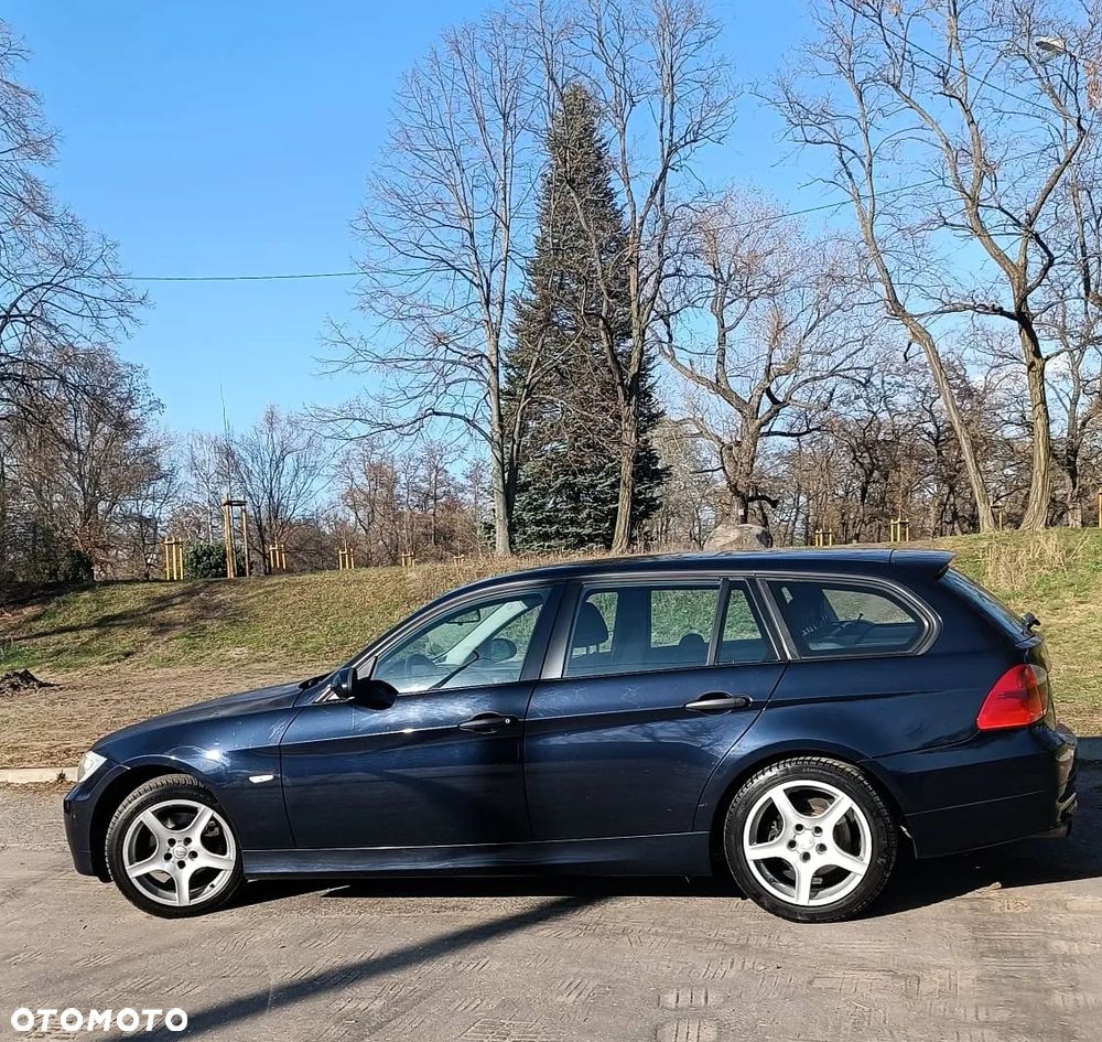 BMW Seria 3 320d DPF Edition Fleet Sport - 1