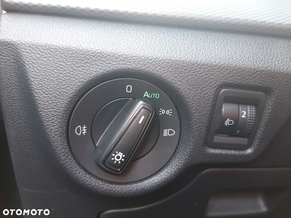 Skoda Kamiq 1.0 TSI Ambition DSG - 20