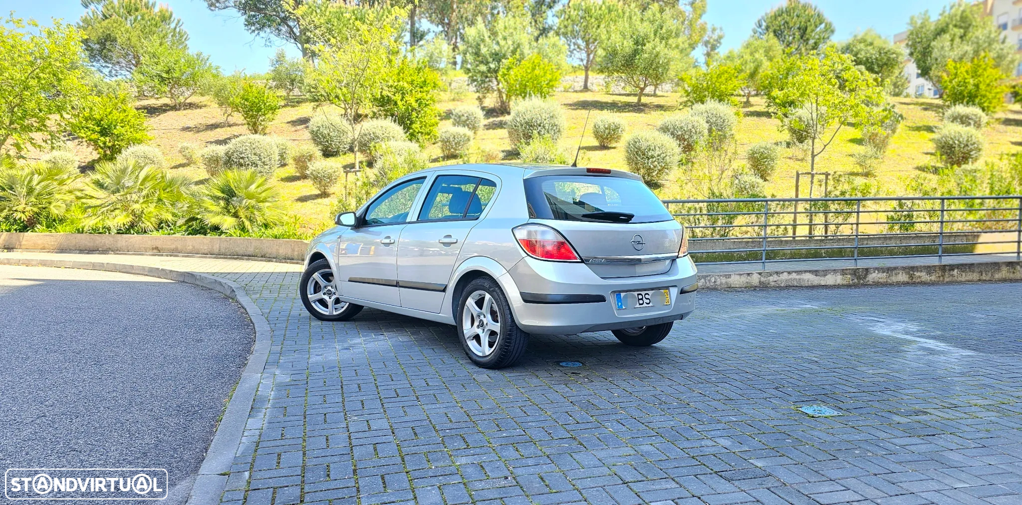 Opel Astra 1.4 Elegance - 2