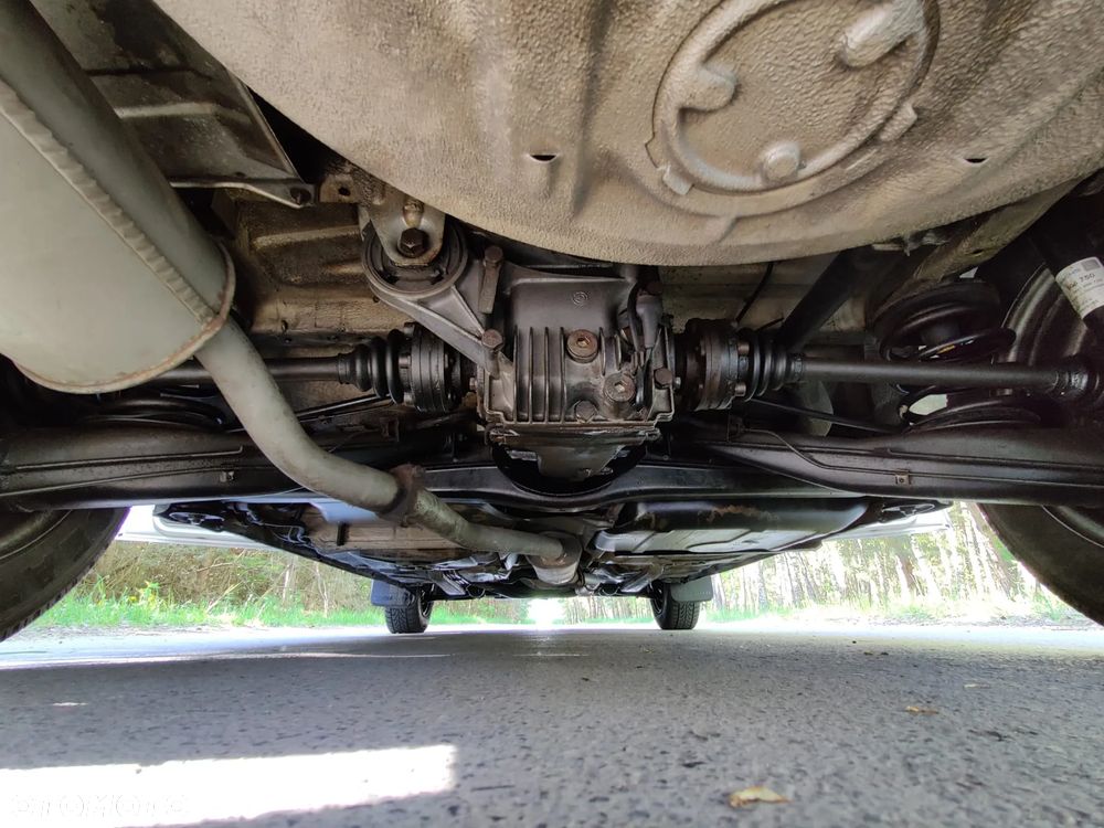 BMW Seria 3 - 25
