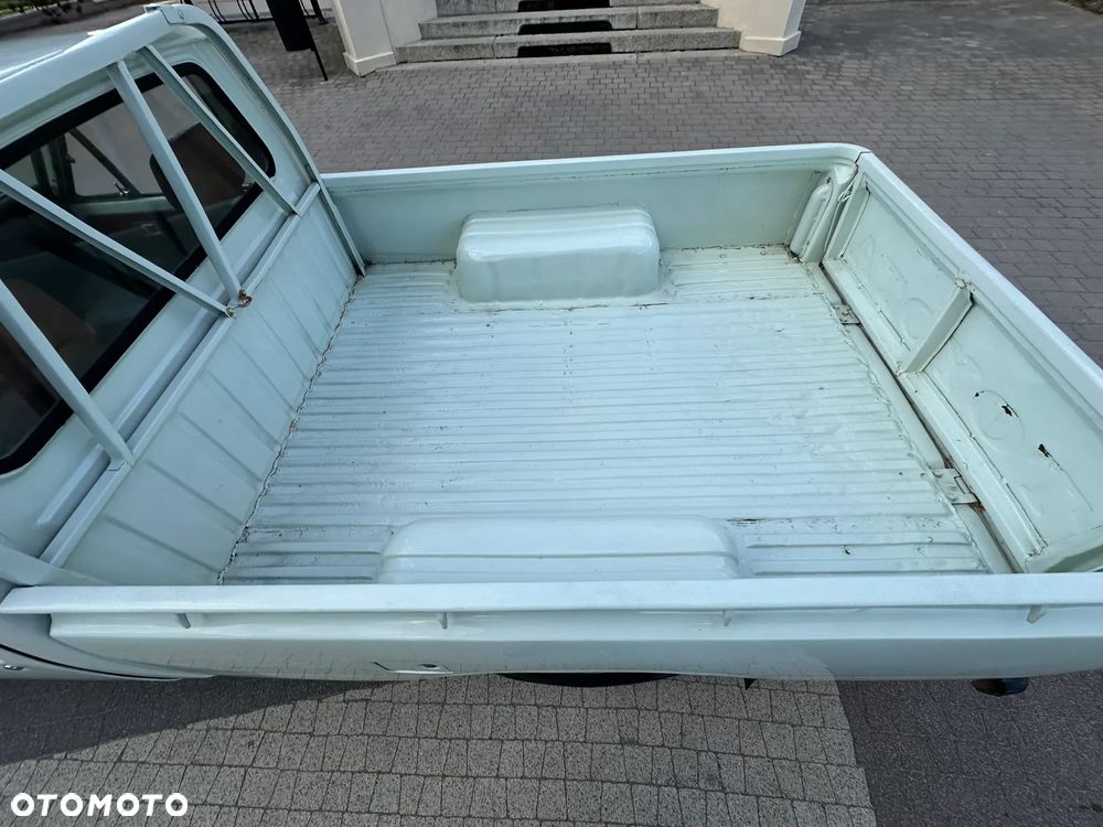 Toyota Hilux - 10
