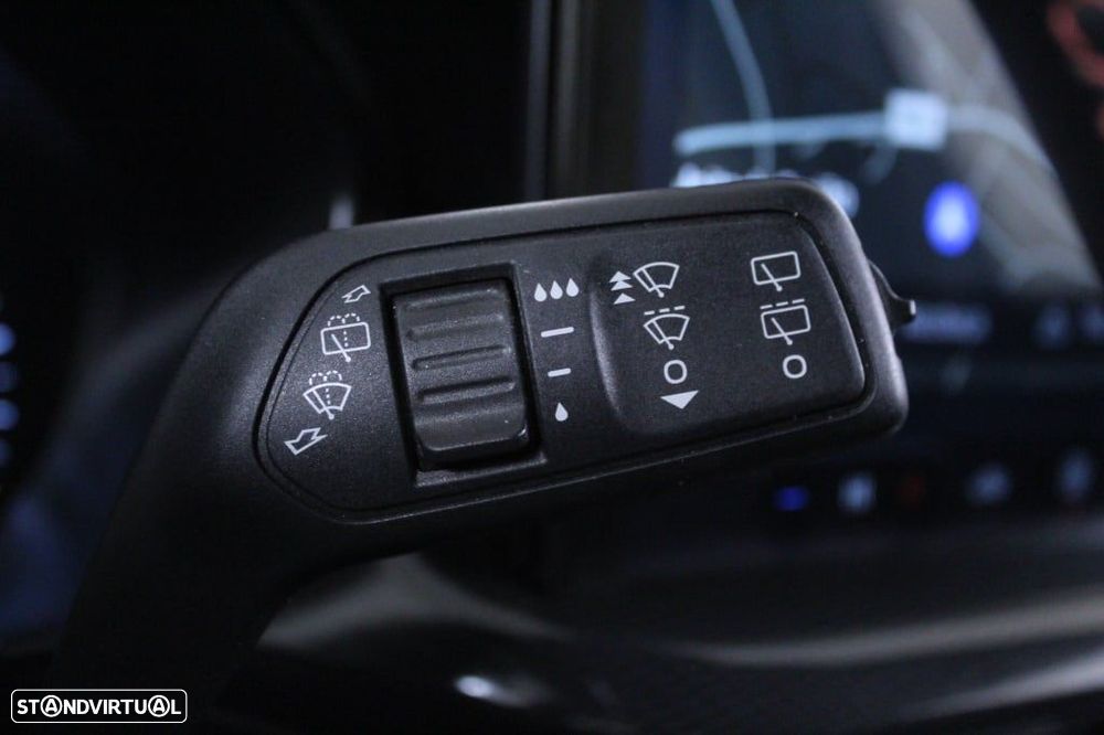 Ford Focus 1.0 EcoBoost MHEV ST-Line - 26