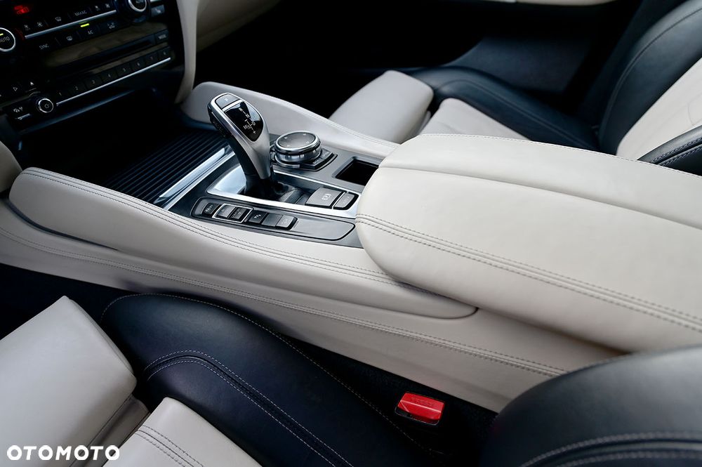 BMW X6 xDrive40d M Sport - 16