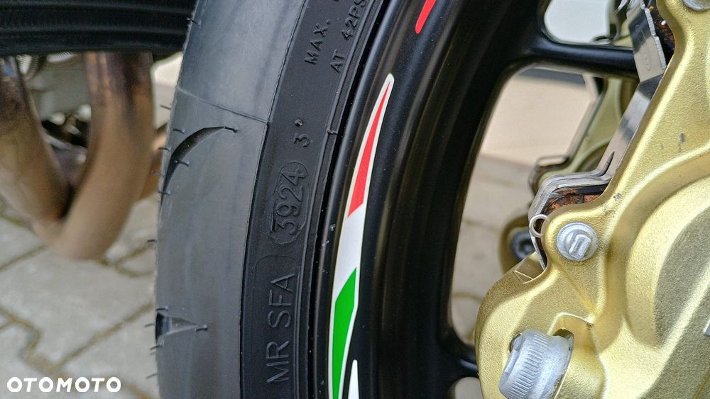 MV AGUSTA Brutale - 8