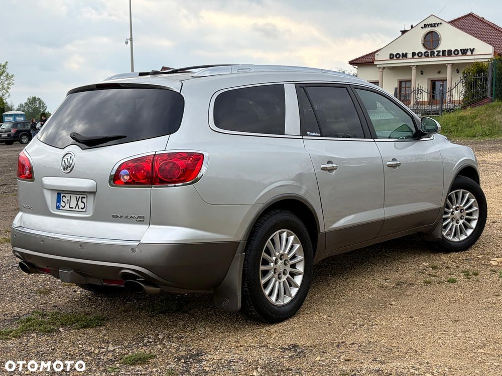 Buick Enclave - 4