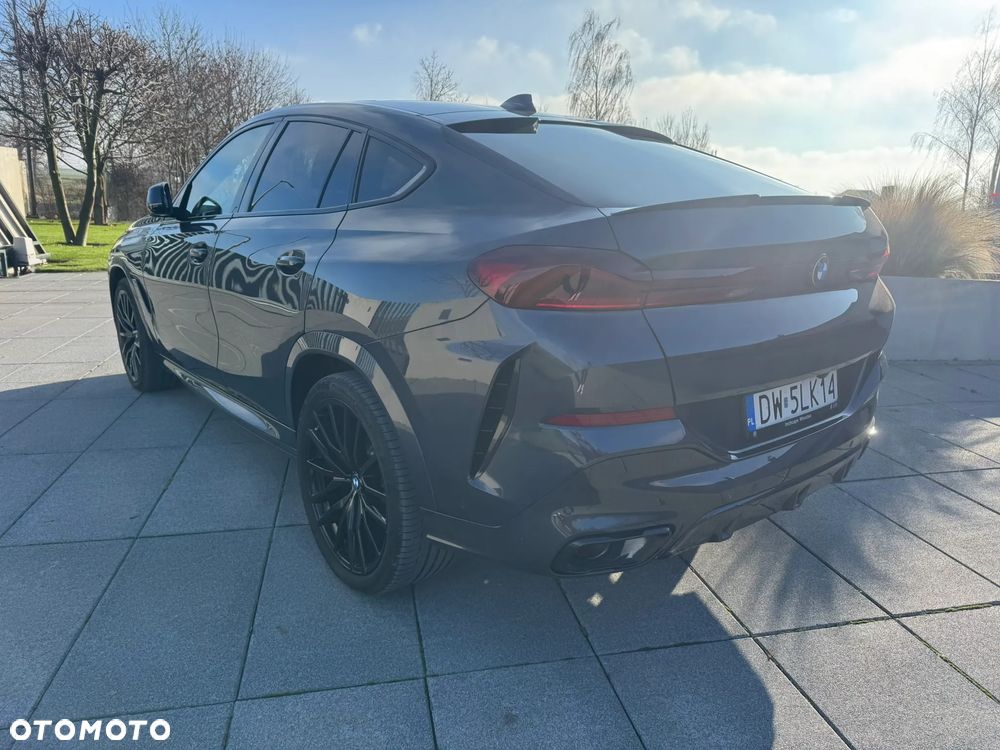 BMW X6M M50d - 11