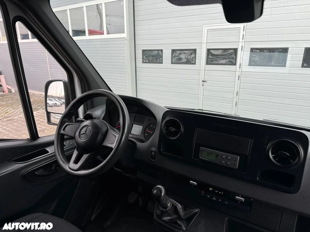 Mercedes-Benz SPRINTER - 7