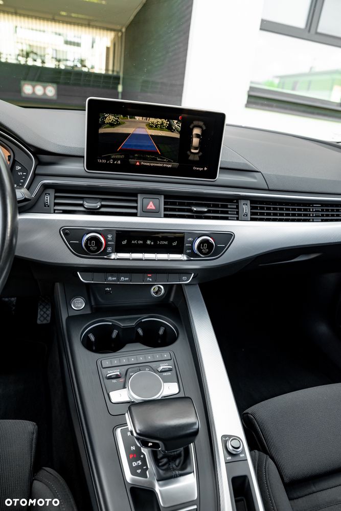 Audi A4 Limousine 35 TFSI S tronic S line - 34
