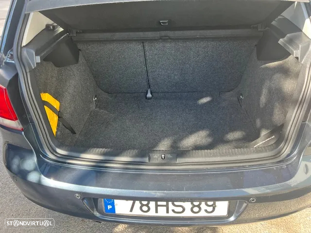 VW Golf 2.0 TDi Confortline - 10