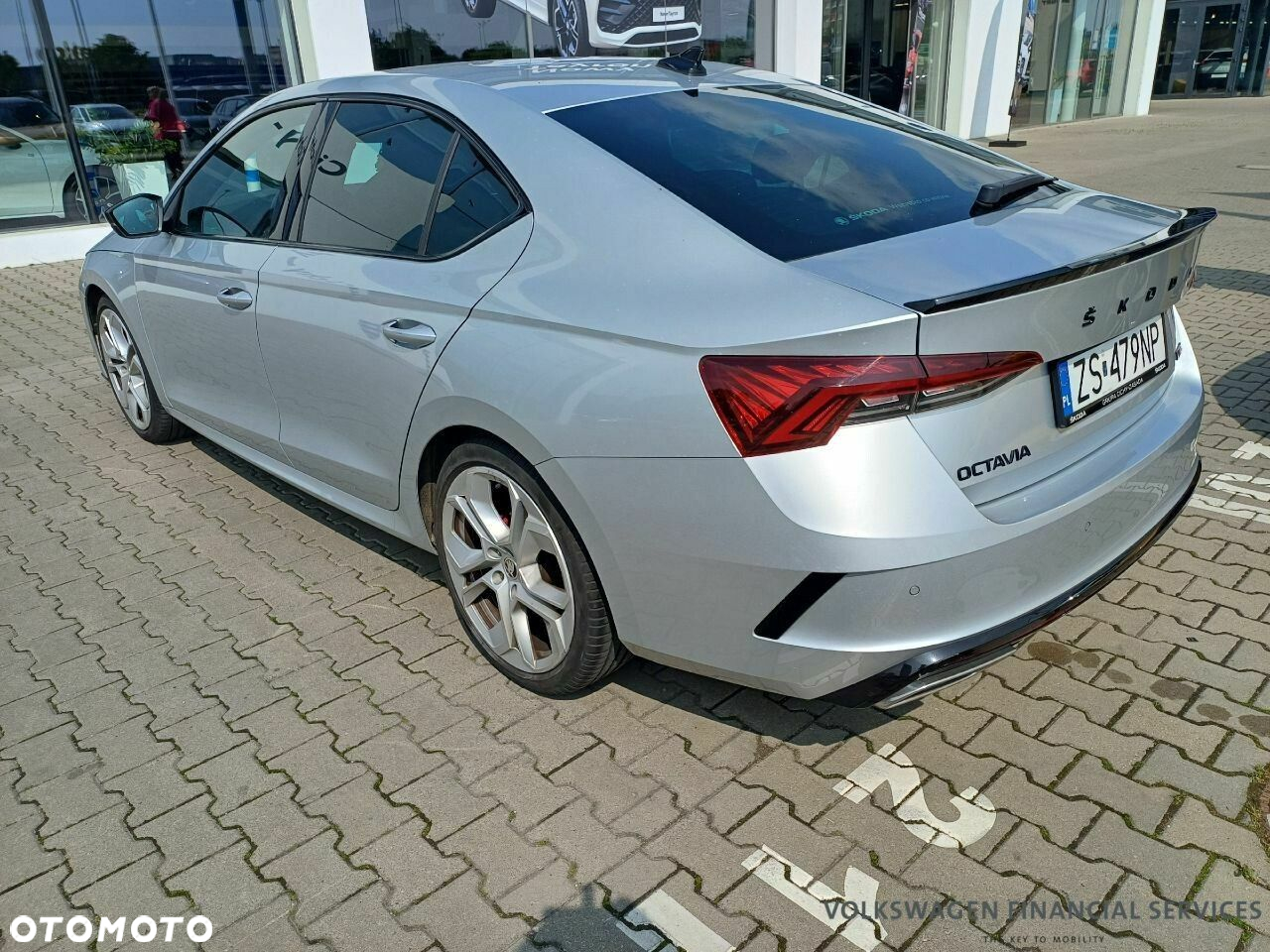Skoda Octavia 2.0 TDI RS DSG - 4