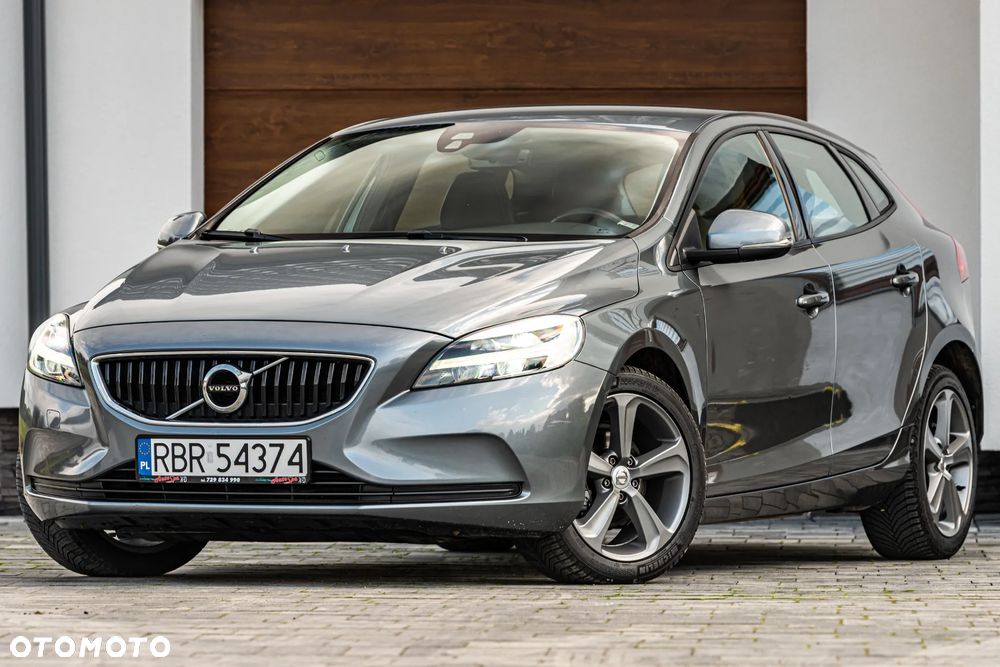 Volvo V40 D2 Momentum - 3