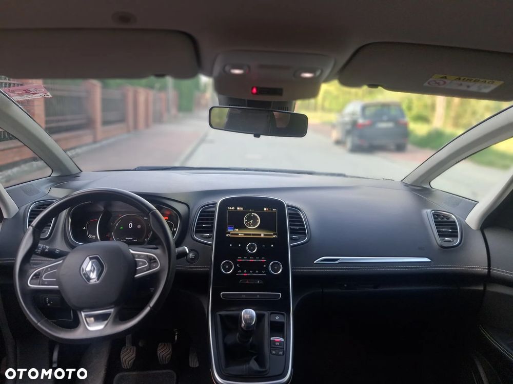 Renault Scenic BLUE dCi 120 BUSINESS EDITION - 22