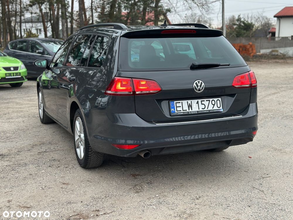 Volkswagen Golf 1.6 BlueTDI DSG Comfortline - 10