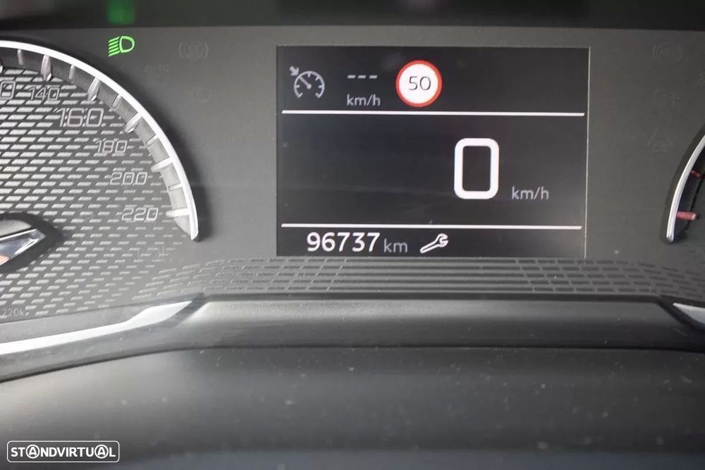 Peugeot 208 1.5 BlueHDi Allure Pack - 29