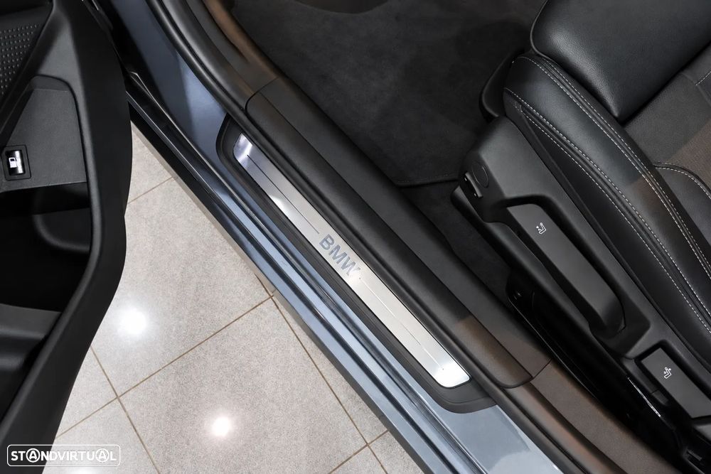 BMW 330 e Auto - 24