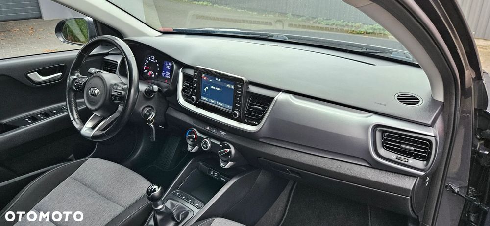 Kia Stonic 1.2 L - 19
