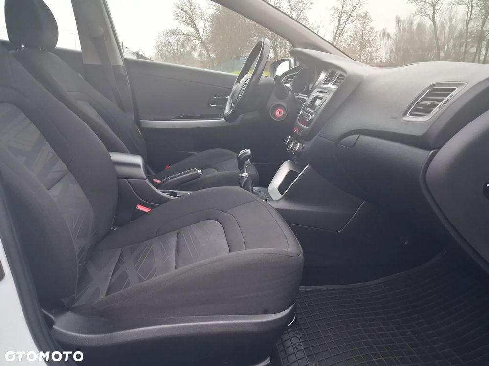Kia Ceed 1.4 CVVT Spirit - 8