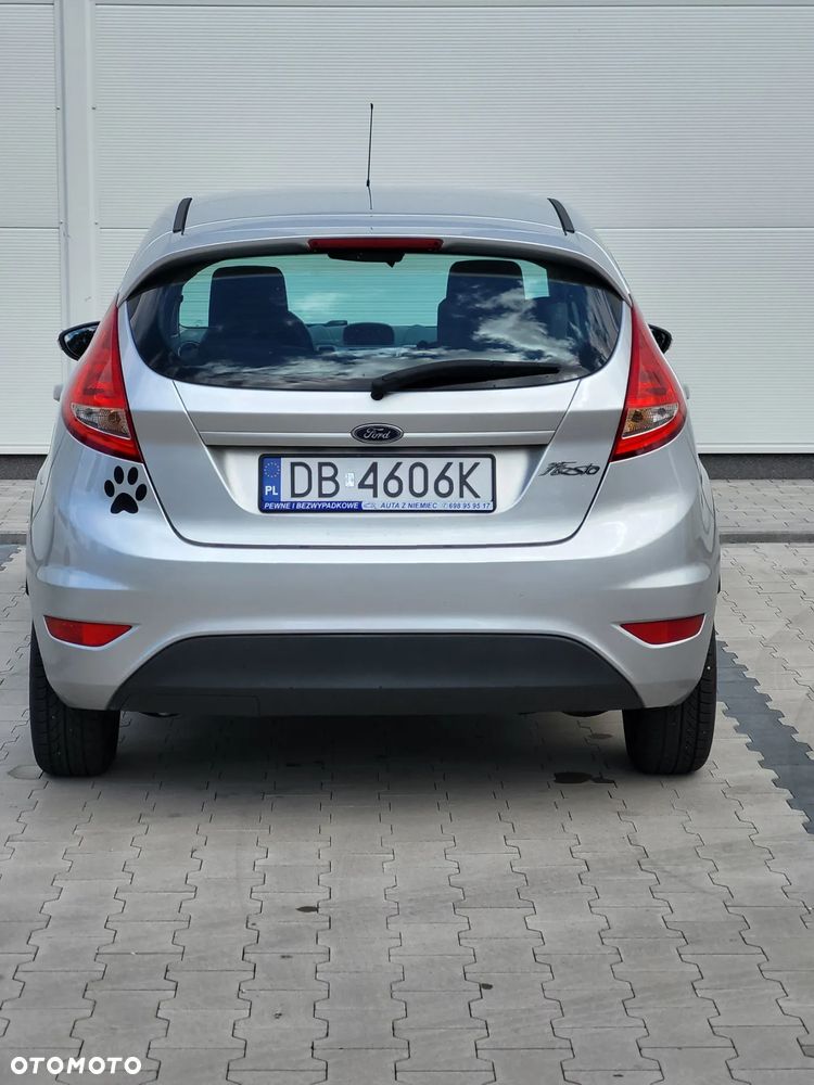 Ford Fiesta 1.25 Ambiente - 8