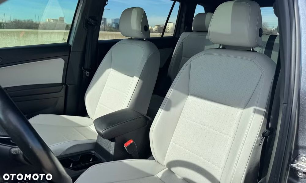 Volkswagen Tiguan - 8