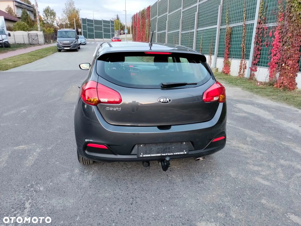 Kia Ceed - 6