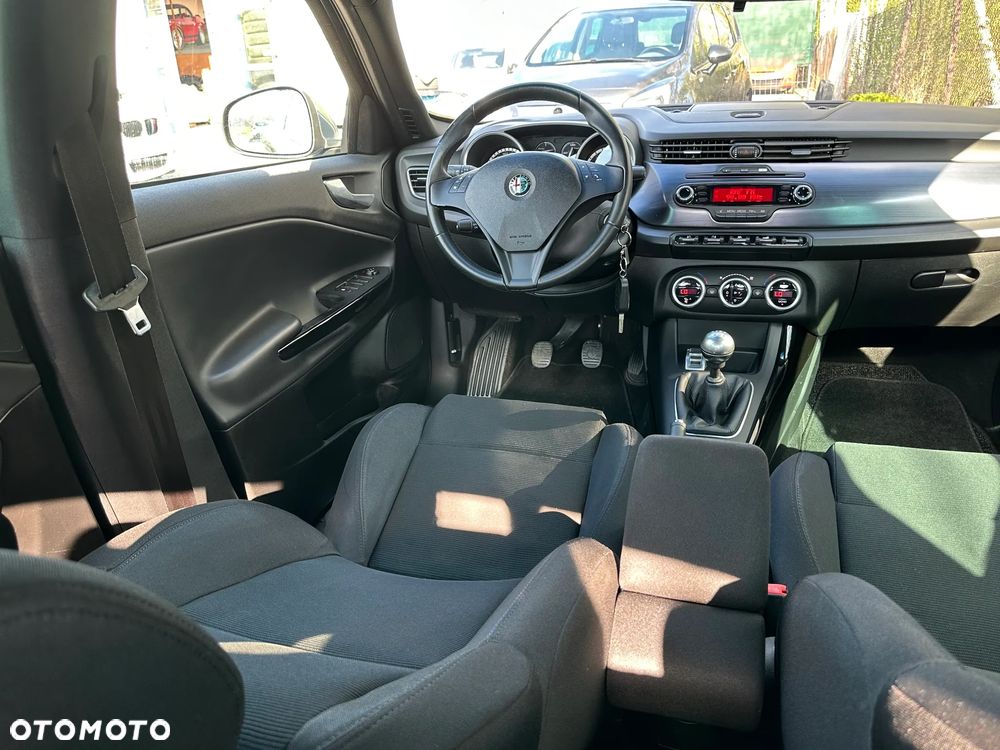 Alfa Romeo Giulietta - 24
