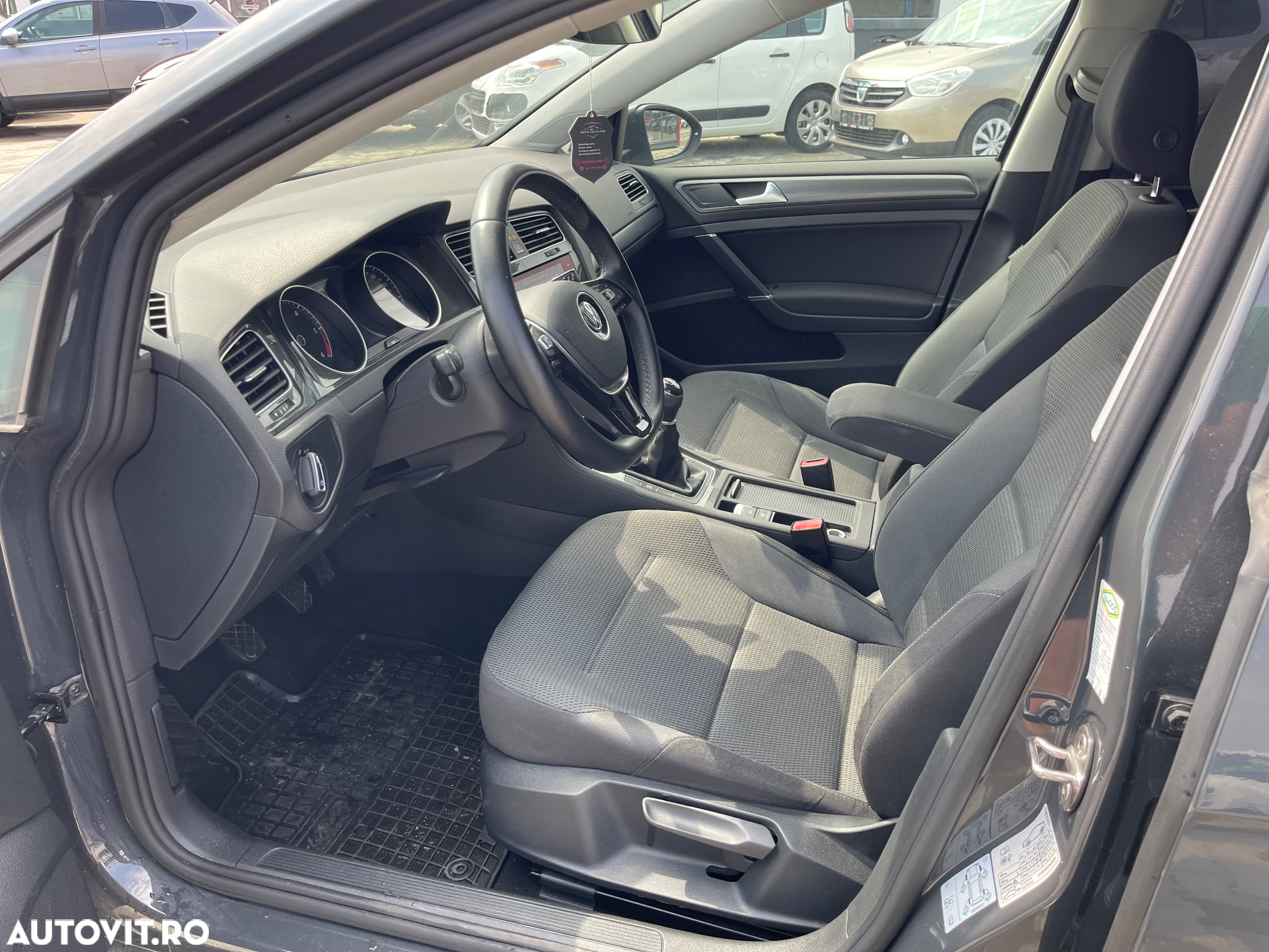 Volkswagen Golf 1.6 TDI (BlueMotion Technology) Comfortline - 9