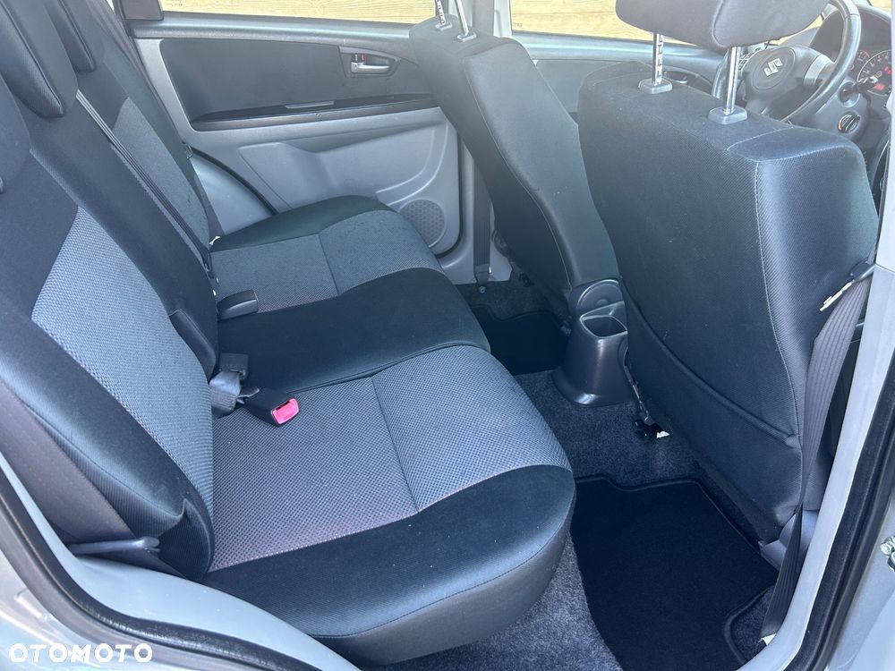 Suzuki SX4 1.6 VVT 4x4 Comfort - 11