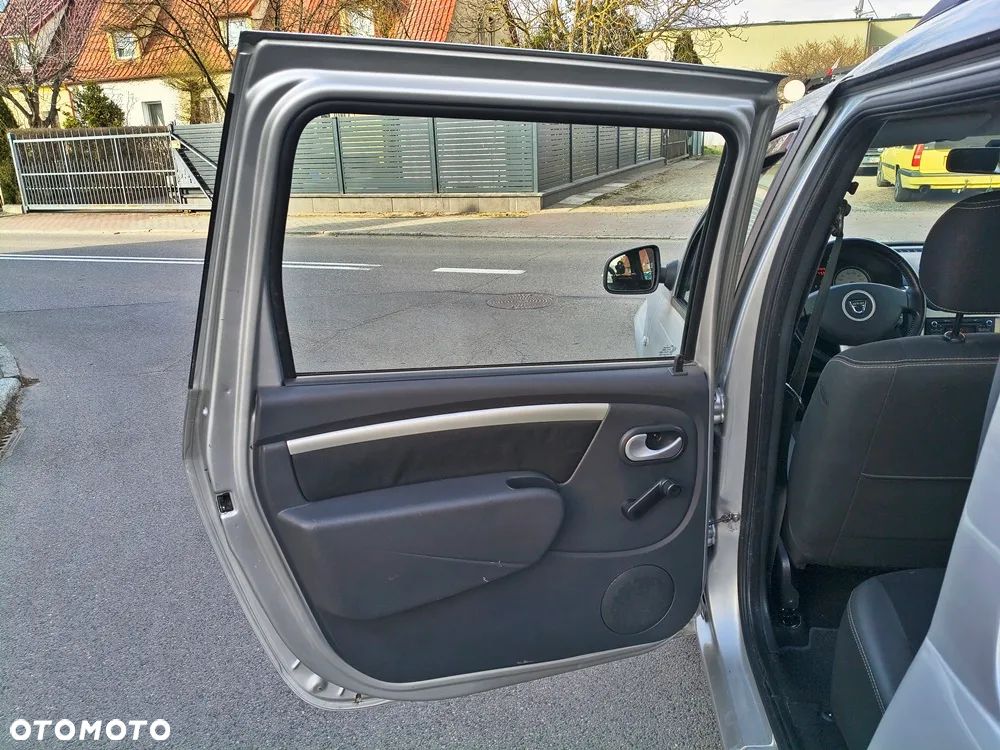 Dacia Logan 1.6 16V Laureate - 15