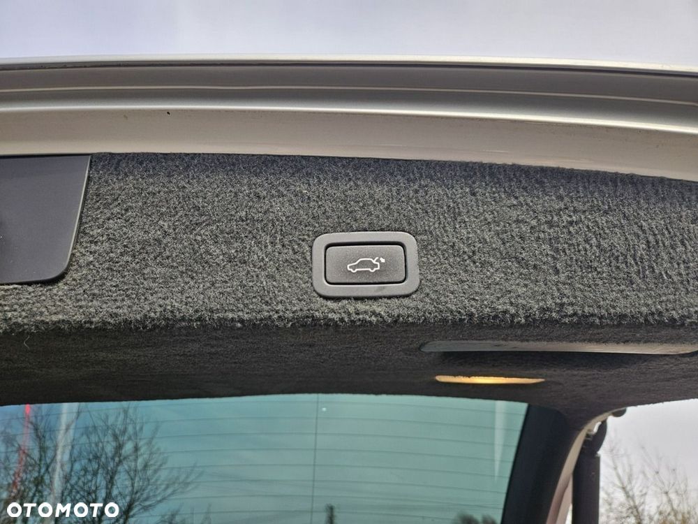 Volvo XC 60 D3 Momentum - 24