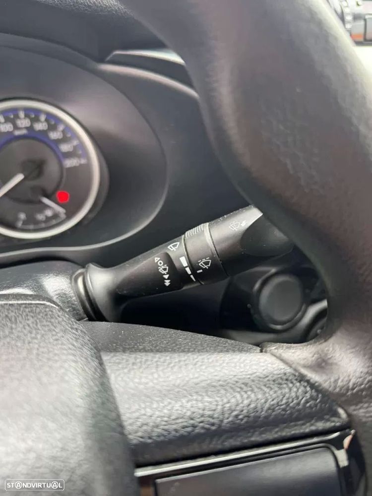 Toyota hilux 2.4 d-4d 4wd ce tri-basculante - 10