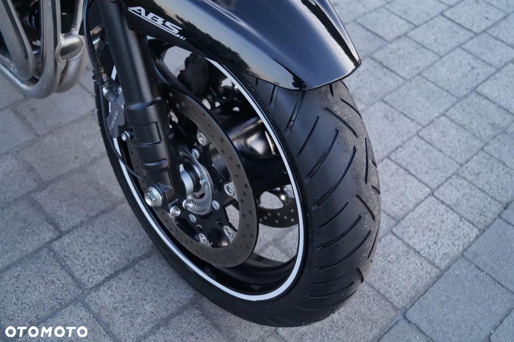 Suzuki Bandit - 12